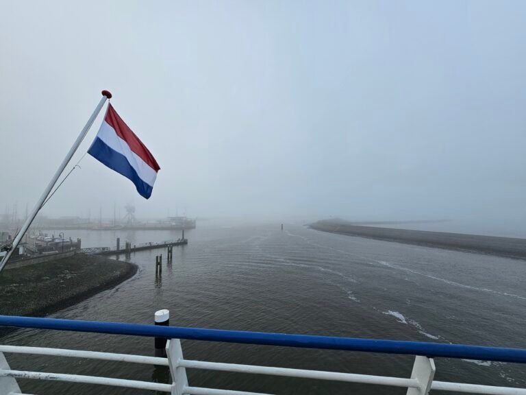boottrip mistig vlag